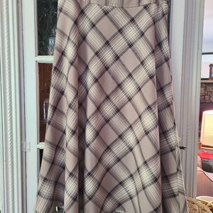 T Length Plaid Skirt